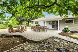 457 NW Yonia Ct, Hillsboro, OR 97124 - Photo 36