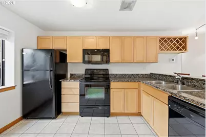 910 NW Naito Pkwy NW #I-12, Portland, OR 97209 - Photo 10