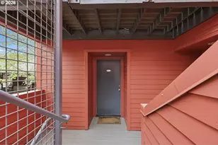 910 NW Naito Pkwy NW, Portland, OR 97209 - Photo 2