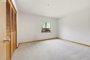 910 NW Naito Pkwy NW, Portland, OR 97209 - Photo 14
