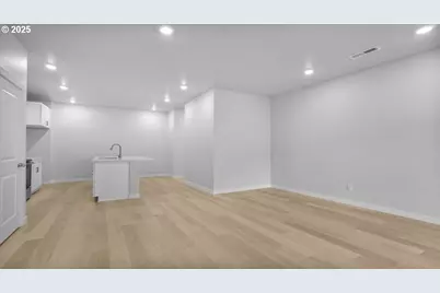 422 SW 32nd St, Battle Ground, WA 98604 - Photo 6