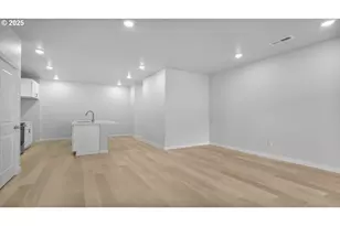 422 SW 32nd St, Battle Ground, WA 98604 - Photo 6