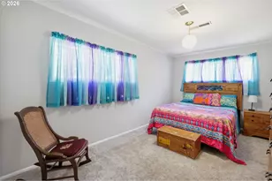 25804 Wiggins Ln, Veneta, OR 97487 - Photo 18