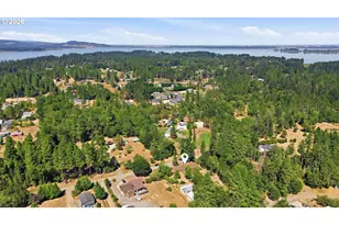 25804 Wiggins Ln, Veneta, OR 97487 - Photo 36