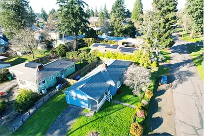 8647 NE Schuyler St, Portland, OR 97220 - Photo 30