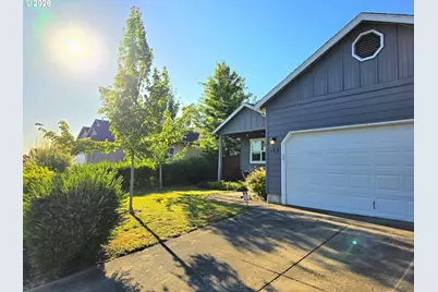 158 Canary Ave, Creswell, OR 97426 - Photo 2