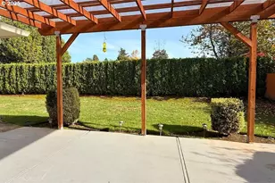 1350 NE Cochran Dr, Gresham, OR 97030 - Photo 26