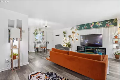 2379 SE 112th Ave #2, Portland, OR 97216 - Photo 4