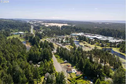 68964 Wildwood Rd, North Bend, OR 97459 - Photo 32