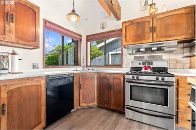 9160 Keys Pl, Gleneden Beach, OR 97388 - Photo 4