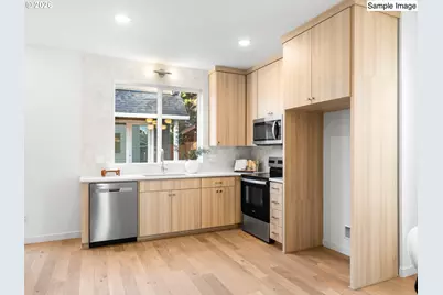 6437 SE 88th Ave, Portland, OR 97266 - Photo 2