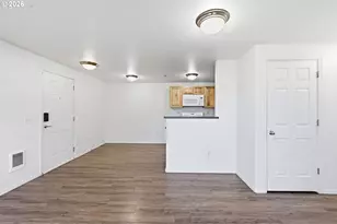 273 SE 162nd Ave, Portland, OR 97233 - Photo 10