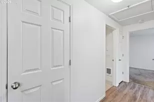273 SE 162nd Ave, Portland, OR 97233 - Photo 14