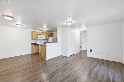 273 SE 162nd Ave, Portland, OR 97233 - Photo 8