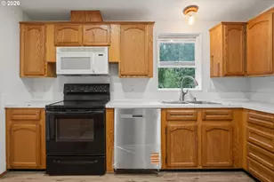 30482 S Marian St, Molalla, OR 97038 - Photo 12