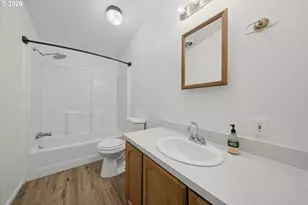 30482 S Marian St, Molalla, OR 97038 - Photo 24