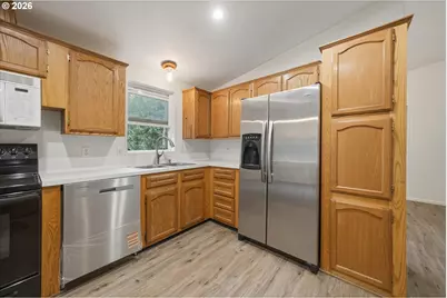 30482 S Marian St, Molalla, OR 97038 - Photo 12
