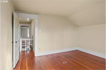 391 W 1st St, Halsey, OR 97348 - Photo 28