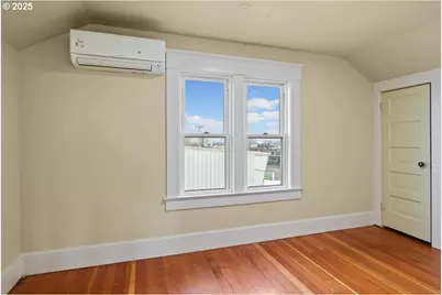 391 W 1st St, Halsey, OR 97348 - Photo 34