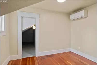 391 W 1st St, Halsey, OR 97348 - Photo 32