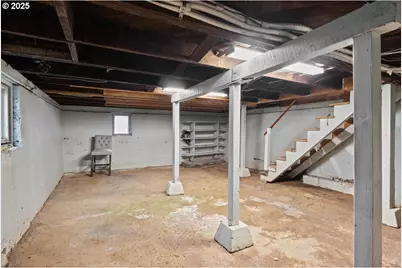 391 W 1st St, Halsey, OR 97348 - Photo 38