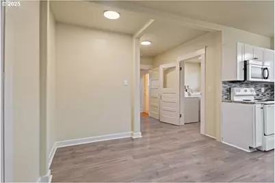 391 W 1st St, Halsey, OR 97348 - Photo 16