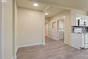 391 W 1st St, Halsey, OR 97348 - Photo 16