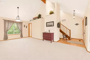 10625 SW Oriole Cir, Beaverton, OR 97007 - Photo 4