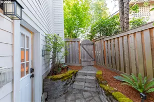 10625 SW Oriole Cir, Beaverton, OR 97007 - Photo 24