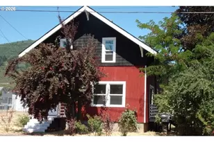 222 W 1st Ave, Riddle, OR 97469 - Photo 4