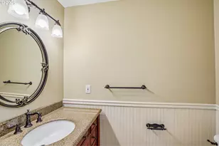 11430 SW Jackie Ct, Tigard, OR 97224 - Photo 36
