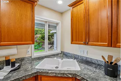11430 SW Jackie Ct, Tigard, OR 97224 - Photo 14