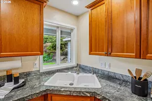 11430 SW Jackie Ct, Tigard, OR 97224 - Photo 14