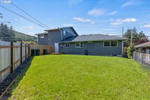 2968/2970 Longwood Dr, Reedsport, OR 97467 - Photo 20