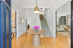 2228 SW 21st Ave, Portland, OR 97201 - Photo 2