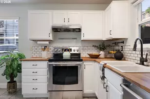 6911 N Congress Ave, Portland, OR 97217 - Photo 16