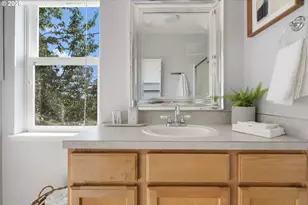 6911 N Congress Ave, Portland, OR 97217 - Photo 30