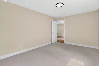 13670 SW 21st St, Beaverton, OR 97008 - Photo 20