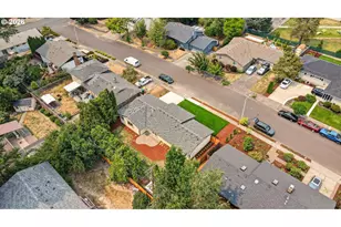 13670 SW 21st St, Beaverton, OR 97008 - Photo 42