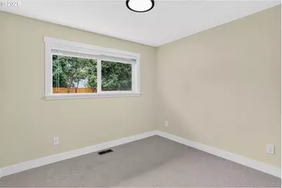 13670 SW 21st St, Beaverton, OR 97008 - Photo 22