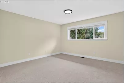 13670 SW 21st St, Beaverton, OR 97008 - Photo 26