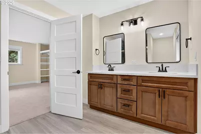13670 SW 21st St, Beaverton, OR 97008 - Photo 32