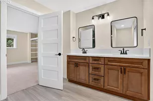 13670 SW 21st St, Beaverton, OR 97008 - Photo 32