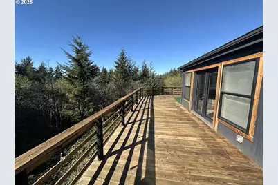 97450 Kadora Ln, North Bend, OR 97459 - Photo 20