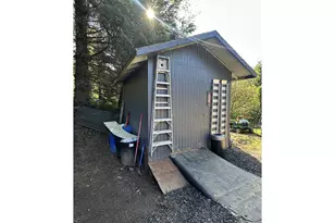 97450 Kadora Ln, North Bend, OR 97459 - Photo 32