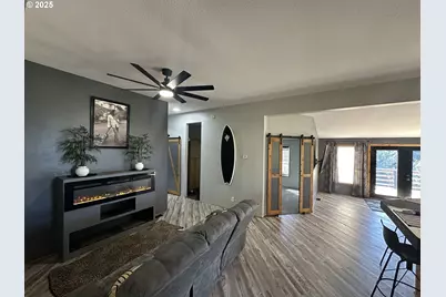 97450 Kadora Ln, North Bend, OR 97459 - Photo 4