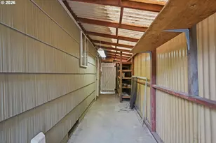 7969 SE Thompson Rd, Milwaukie, OR 97222 - Photo 38