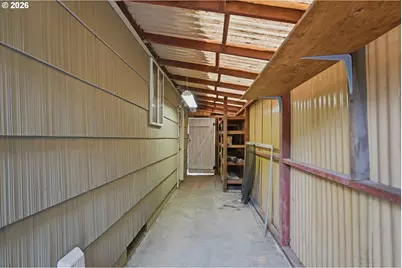 7969 SE Thompson Rd, Milwaukie, OR 97222 - Photo 36