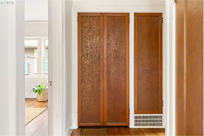 5916 N Moore Ave, Portland, OR 97217 - Photo 16