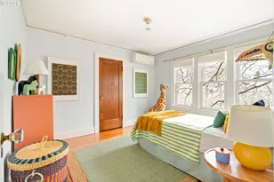 5916 N Moore Ave, Portland, OR 97217 - Photo 24